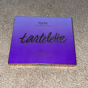 tarte tartelette amazonian clay Matte palette